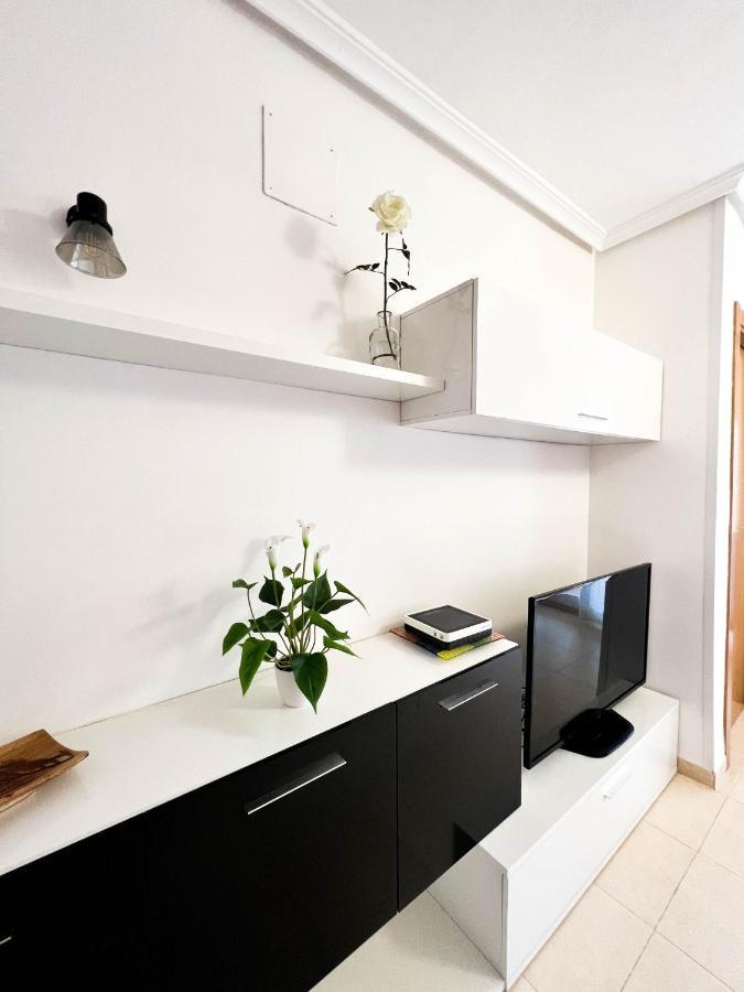 Renovated Apartment On The First Line أوروبيسا ذيل مار المظهر الخارجي الصورة
